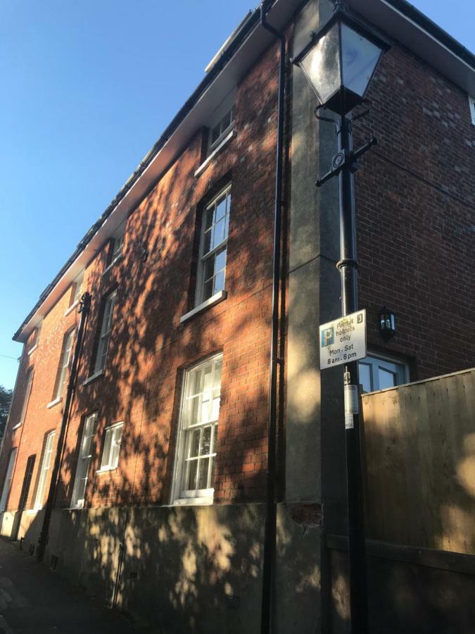 The Apartment, 24 West End Terrace, Apartamento Winchester